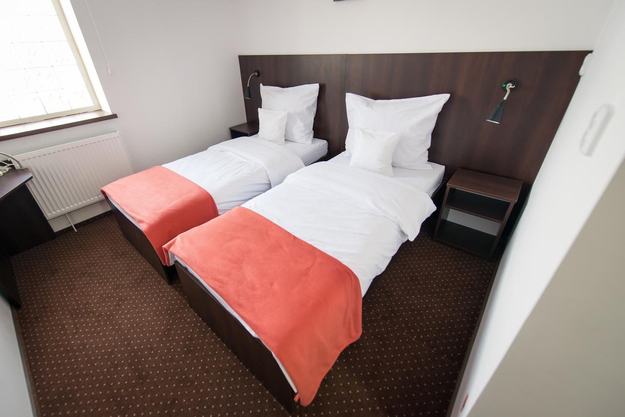 First Hotel Tczew Extérieur photo