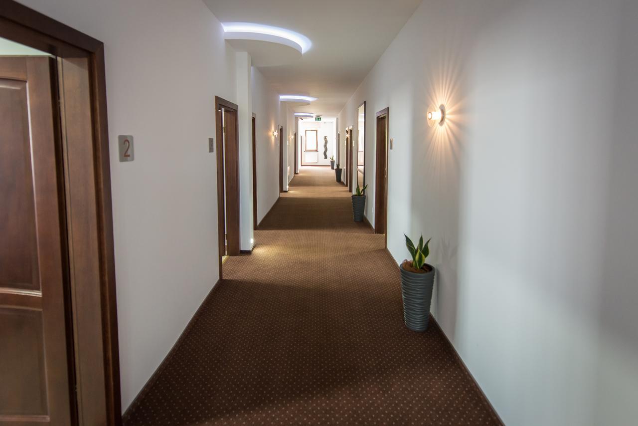 First Hotel Tczew Extérieur photo