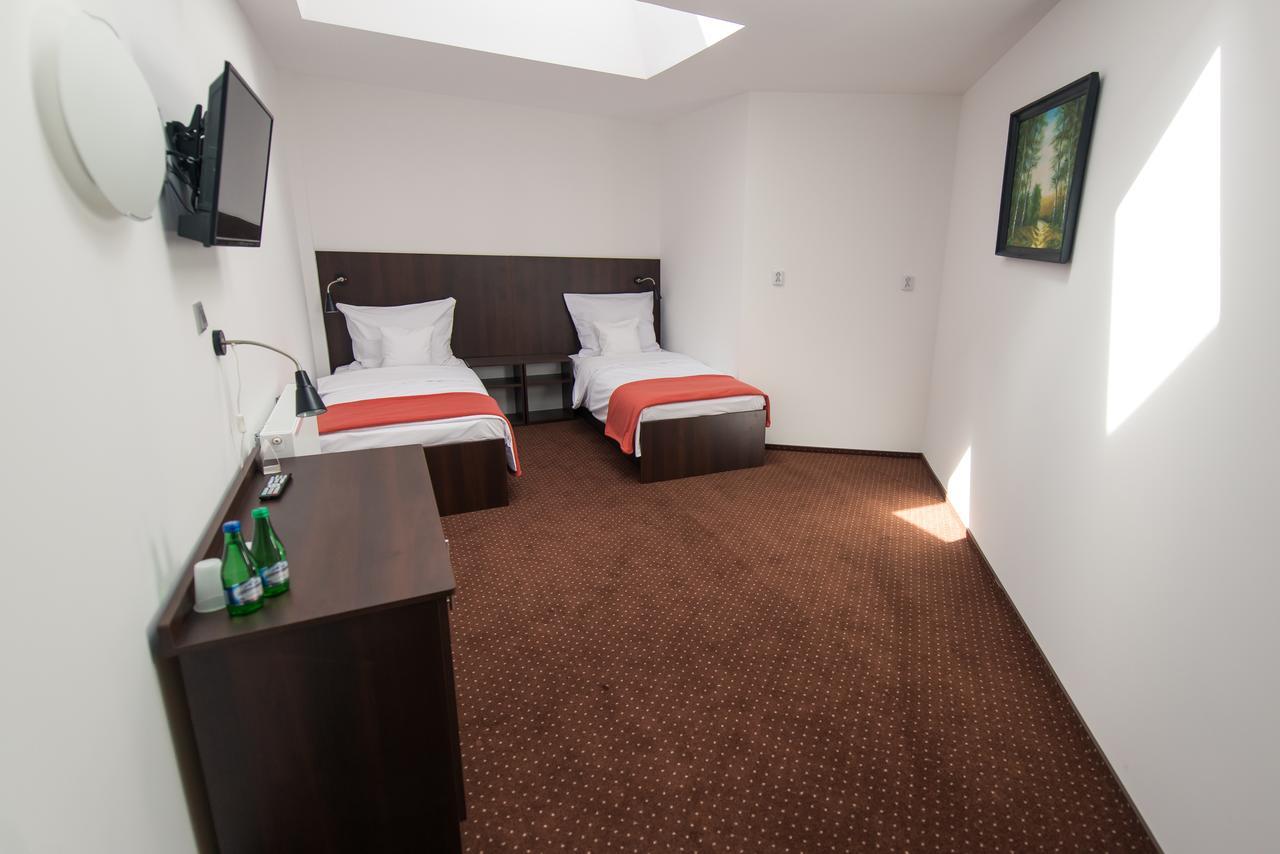 First Hotel Tczew Extérieur photo